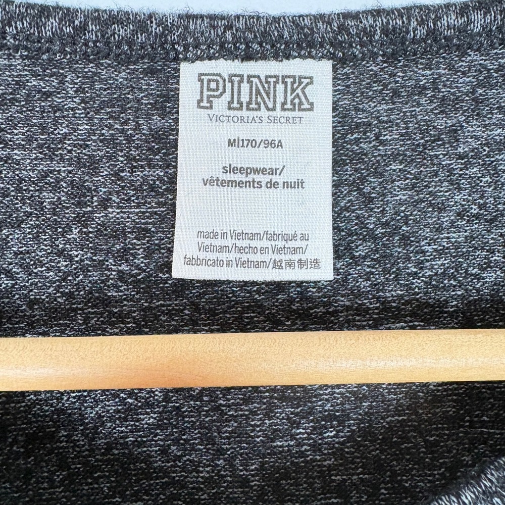 PINK Victoria's Secret‎ Womens Long Sleeve Sleepwear Top M Gray Glitter Dog Logo - Picture 3 of 12